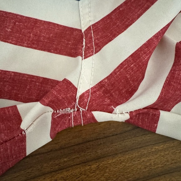 Carbon Red and White Swim Shorts American Flag Men’s Size 36 - Picture 9 of 9